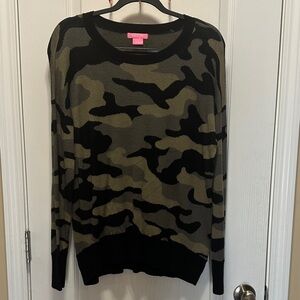 Isaac Mizrahi Black and Olive Camouflage Crewneck Sweater